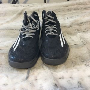 Adidas “Crazylight Boost”